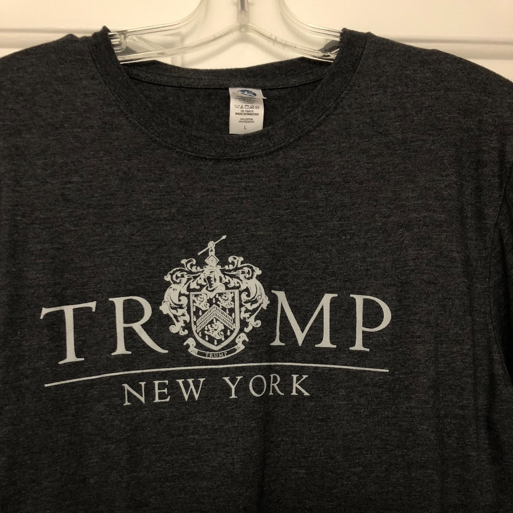 TRUMP NEW YORK SHIRT L - ONLY SOLD AT TRUMP TOWER!
